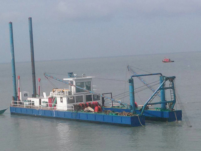 Customized Hydraulic Cutter Suction Dredger With Anchor Boom 20inch csd dredger