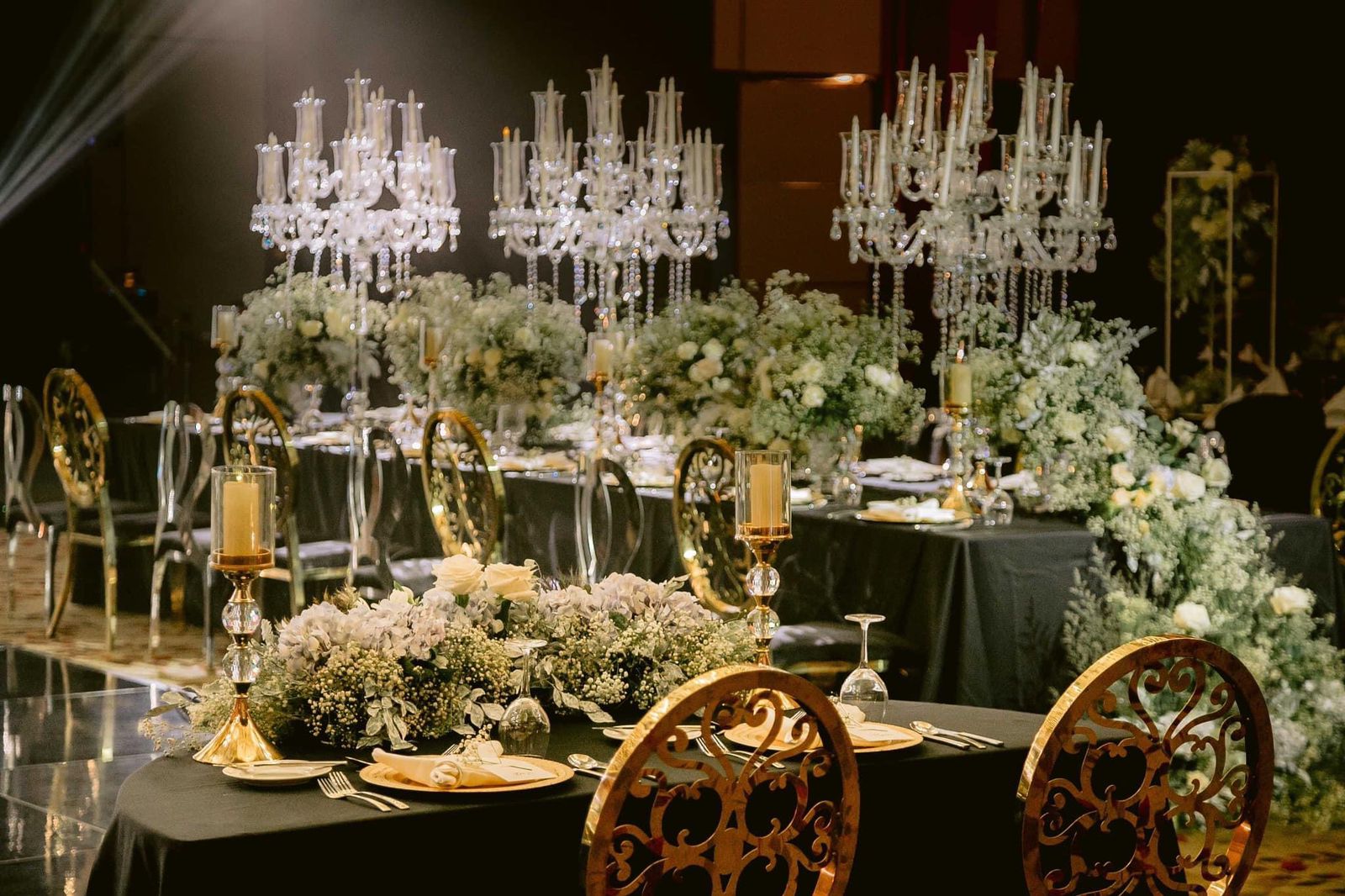 4 Pcs White Tall Candlestick Holders Crystal Wedding Decoration 70cm-100cm