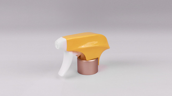 Household Cleaning 28mm Chemical Trigger Spray Head With Smooth Closure 0.8cc - 0.9cc