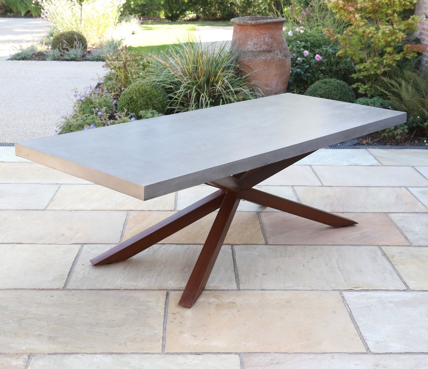 Customized Outdoor Concrete Furniture GRC Patio Garden Bench Table For Poolside