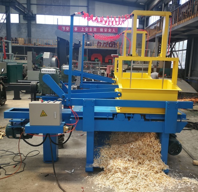 Wood Shaving Press Baling Sawdust Baler Machine , Sawdust Shaving Bagging Machine