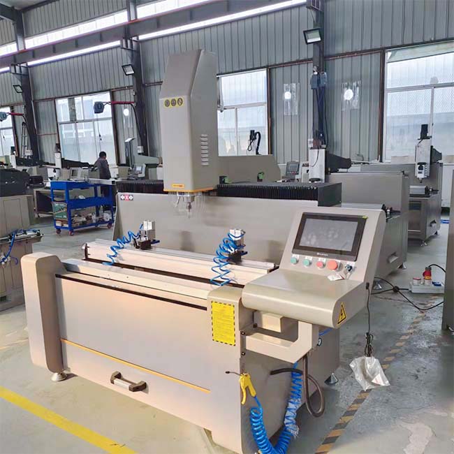 CNC Milling Machine Aluminium Door And Window Making Machine