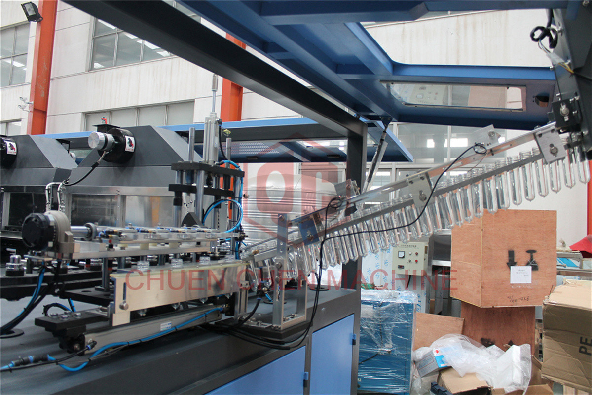 Volumetric PET Bottle Blow Molding Machine