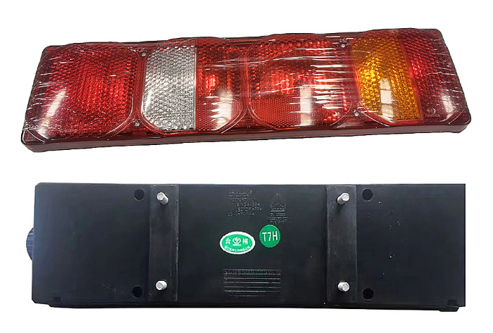 Sinotruk HOWO A7/Shacman Truck Part Right Tail Light Wg9925810002