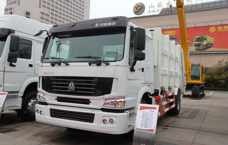 HOWO 371hp 16 Cbm 10 Wheels Compressed Refuse Collection Trucks Garbage Compactor With Rear Cover and Italy Pto