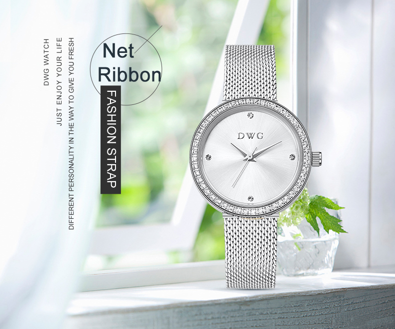 Popular Round Alloy Quartz Watch Water Resistant With Analog Dial Display