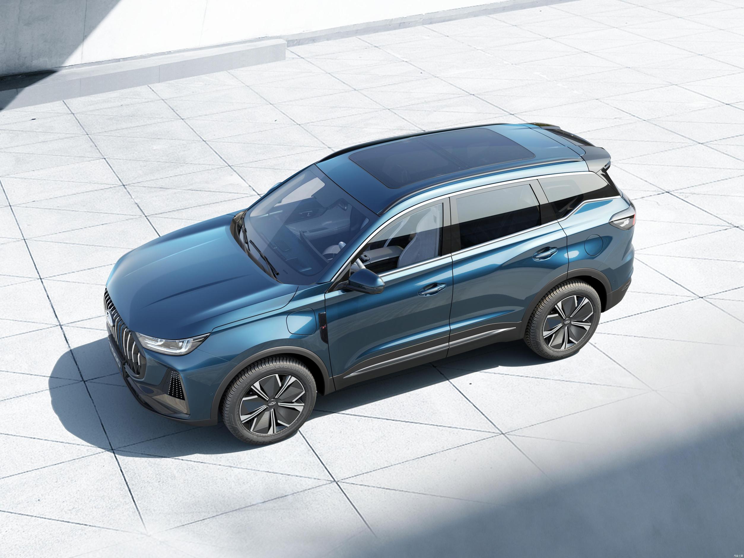 Chery Tiggo 7 PLUS PHEV Chinese of Left Hand Drive Electric SUV with Maximum Speed of 180km/h and Size 4530*1862*1696mm