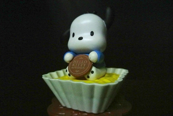 Pochacco Dog Custom Plastic Toys 2.5 Inch Height For Storage 8*7*7cm