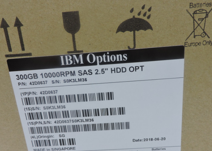 IBM Hard Disk 42D0638 42D0637 90Y8877 90Y8878 300GB 10K SAS 3650M