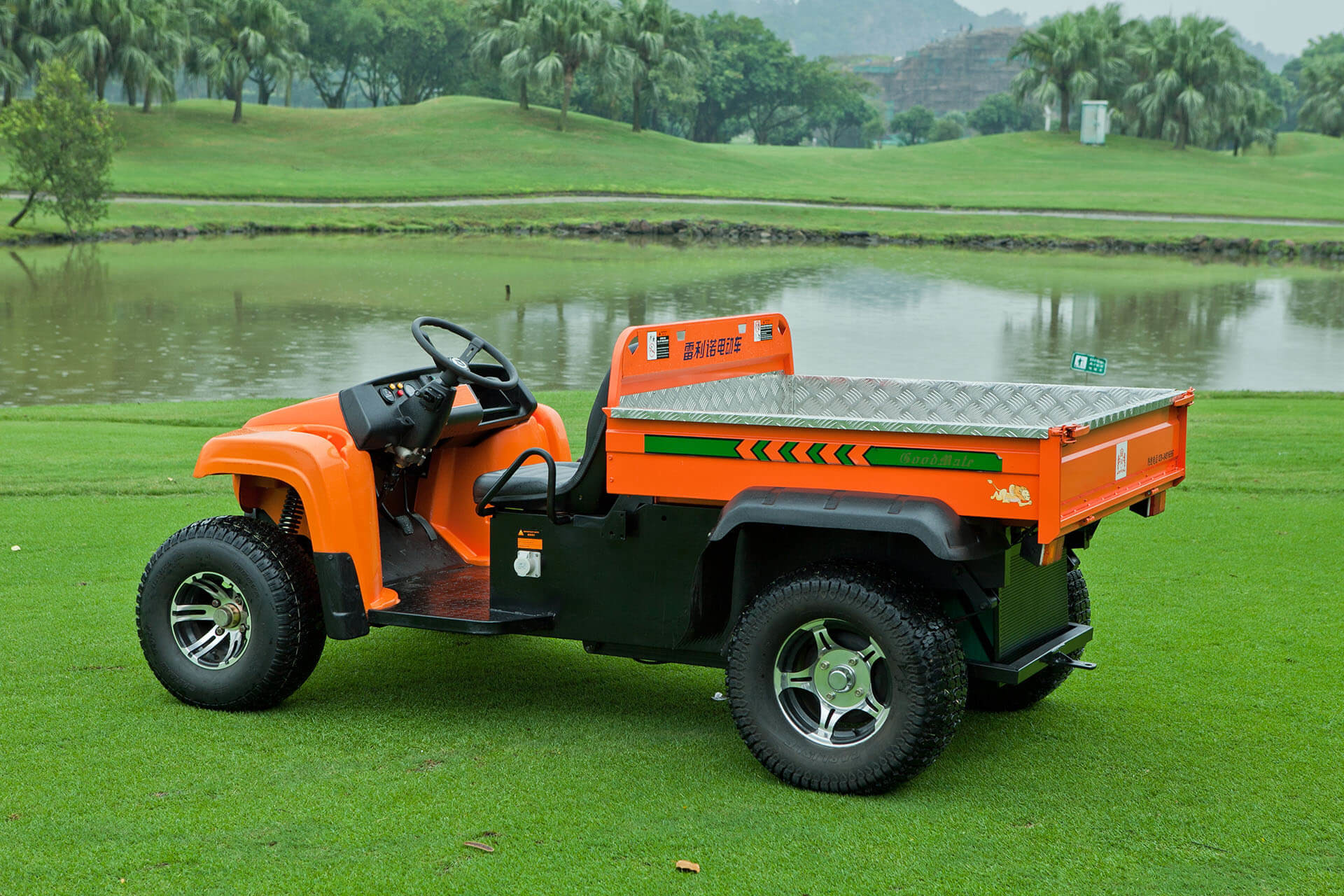 Farm Using 4x4 Utility Vehicle Dynamic Power EEC Approval