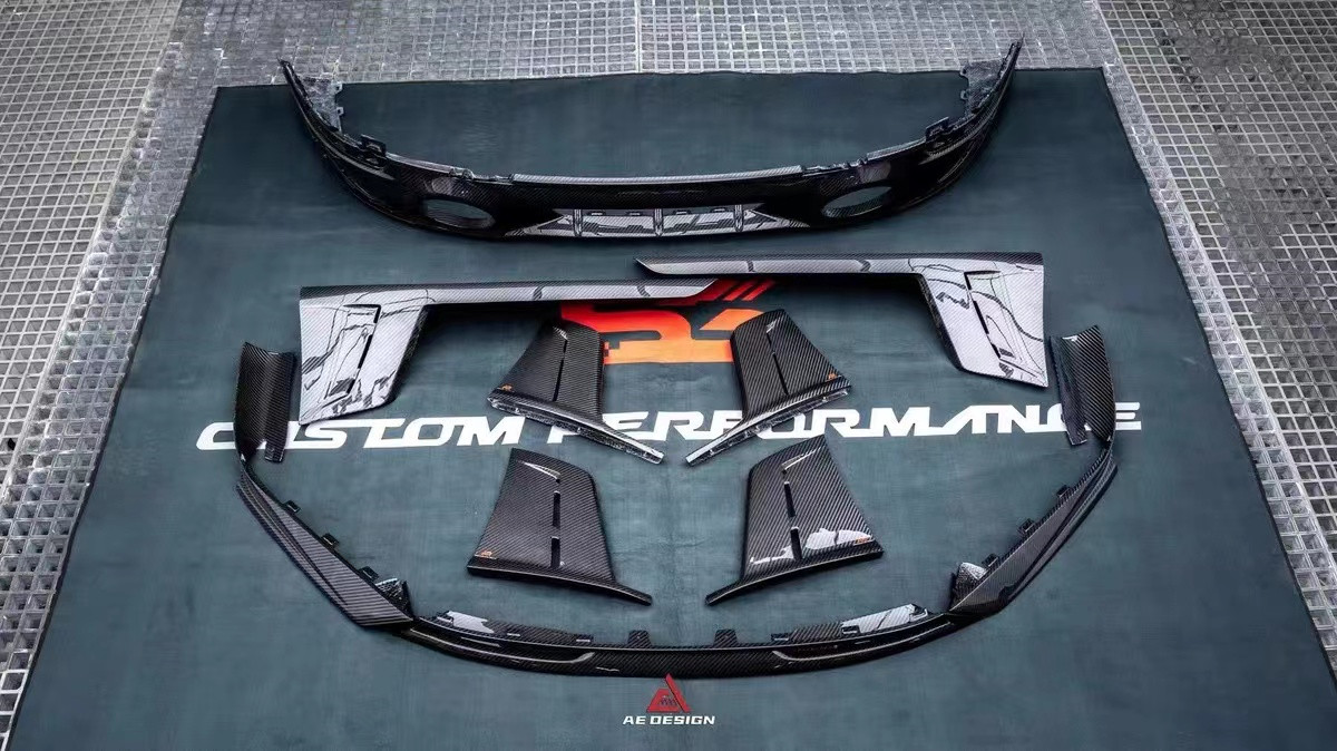 For Porsche 992s Carbon Fiber Body Kit 992s AE Style Dry Carbon Fiber Front Lip Diffuser Spoiler Side Skirt