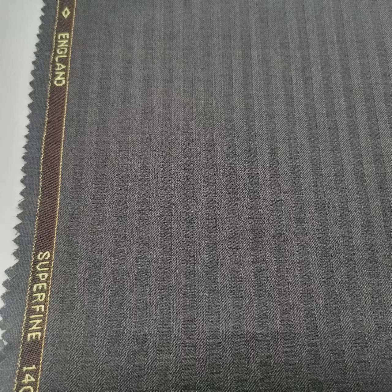 Stripe Breathable Wicking Fabric 90% Polyester 10% Wool 288gsm