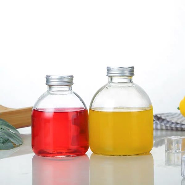 Outdoor 500ml Cold Drink Bottle , Special Round Shaped Glass Spirit Bottle