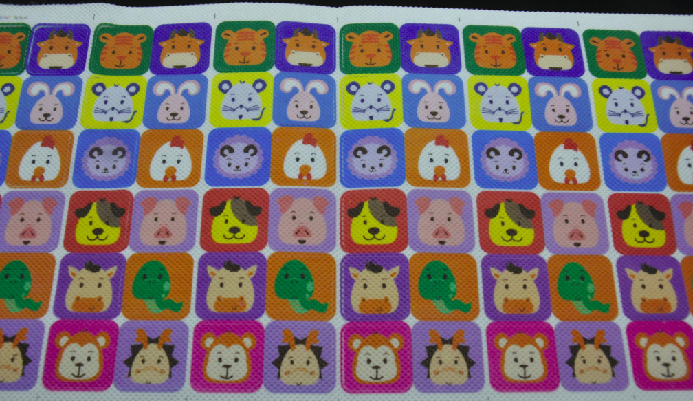 Mosquito Patch Laminated Non Woven Fabric Non Toxic Water Proof For Children