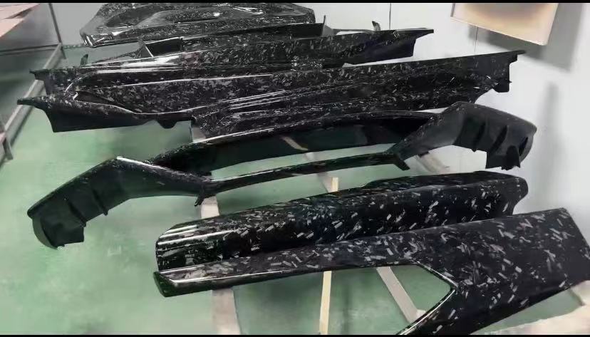 For Nissan GTR R35 Carbon Fiber Body Kit GTR Upgraded Top Style Carbon Fiber Front and Rear Bumper Side Skirt Spoilers