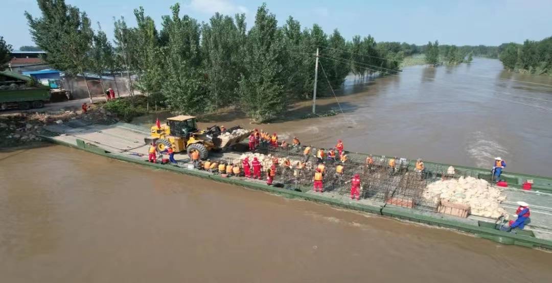 104m Temporary Floating Bridge Tracked Load 60t Fast Erectiion Emergency Equipment