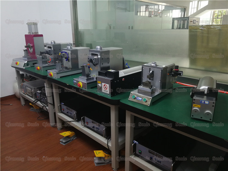3000W Ultrasonic Metal Welding Device Strong Welding Conductivity With Digital Generator