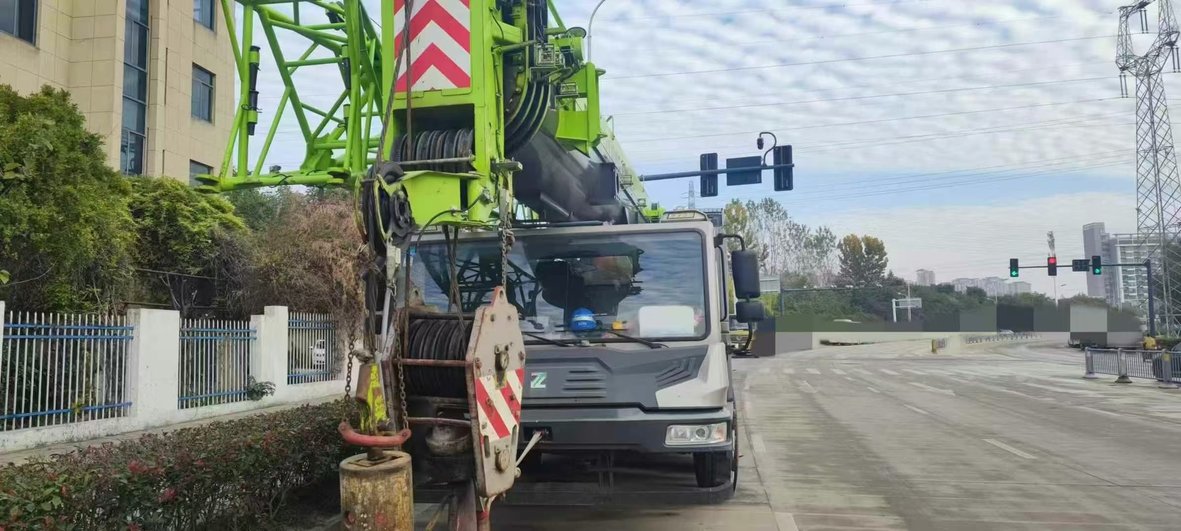 Five Arms Green Used Boom Truck Crane Professional With High Efficiency