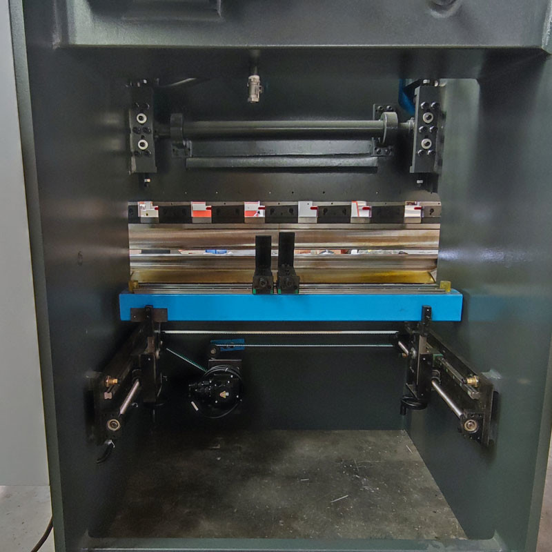 High Accuracy 63T Hydraulic Press Brake CNC Bending With TP10S