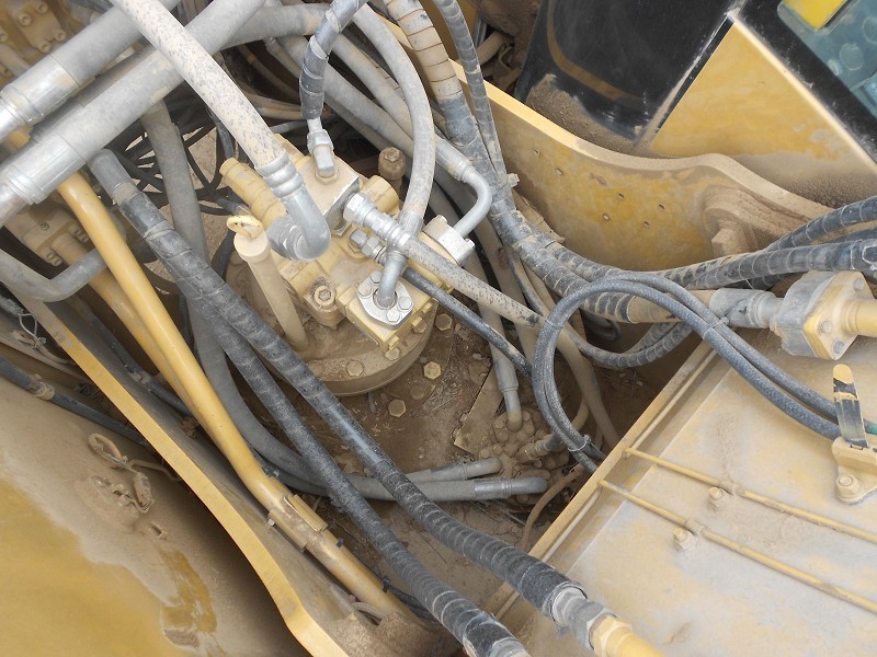 Long Reach Used Cat Excavator 320C , 1bm Bucket Used Mini Backhoe For Sale