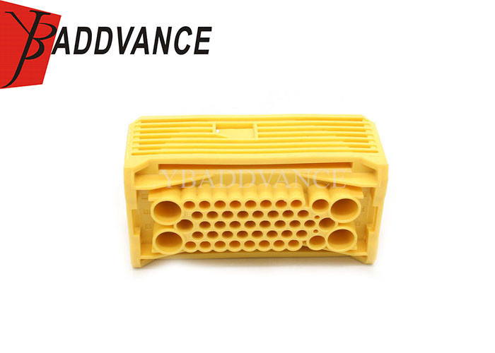 22AWG Waterproof Automotive Connectors 48 Pin Female