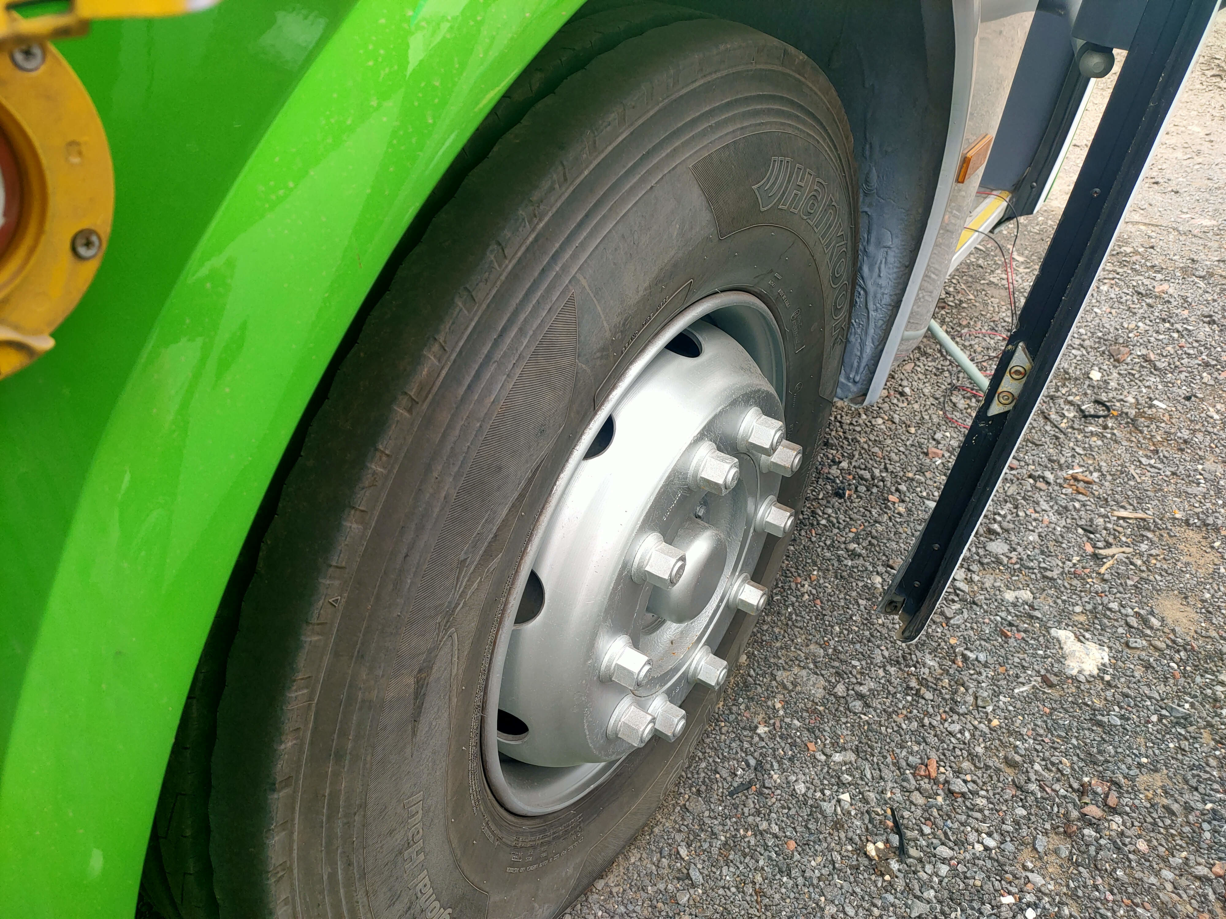 Used Yutong Front Engine Bus Lhd/Rhd Plate Spring Suspension passenger Bus 53 Seats Zk6112d