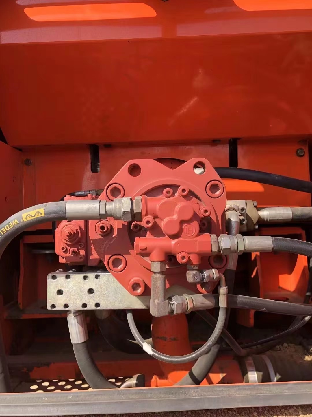Used Doosan excavator DH300LC-7, tracked excavator from China