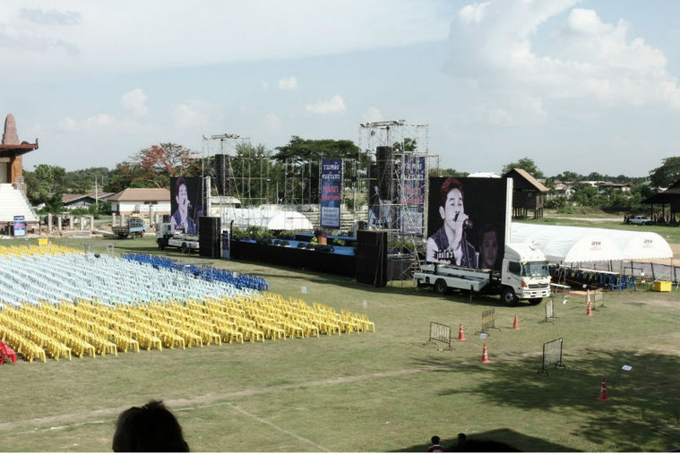 Portable Truck Mounted LED Screen Panel P10mm , Movable LED Display Commercial