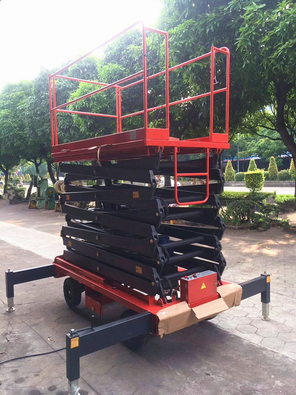 Self Propelled Electric Scissor Lift 12m Platform Hydraulic Motor Driving