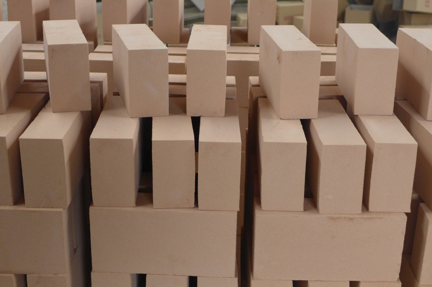High Alumina Insulating Fire Brick / Lightweight Refractory Bricks For Insulation Zone