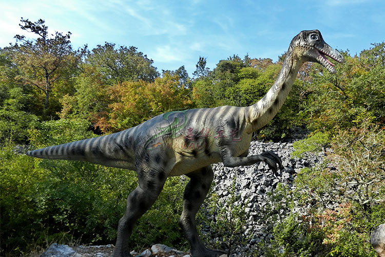 Life Size Realistic Animatronic Customized Gallimimus Dinosaur Yard Statue