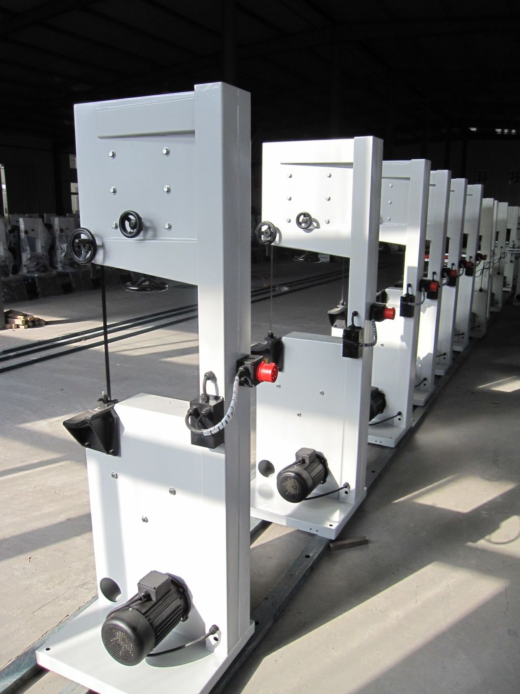 Electric 16&quot; Precision Wood Strip or Sheet Processing Cutting Machine / Mini Vertical Woodworking Band Saw