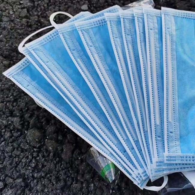 Breathable Antibacterial Face Mask Disposable Dust Mask Ear Wearing Type