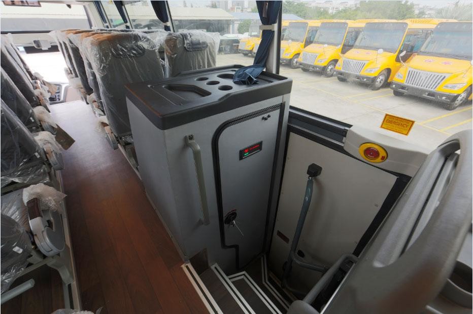Golden Dragon Used Coach Bus XML6122 51seats With Toilet Coach Of 1 Unit