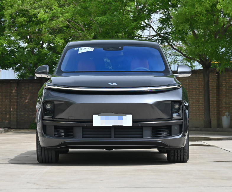 Hot-Sell Electric LI L8 2023 Air Extended Range 154 HP 2 motor 4 WD 6 seats SUV