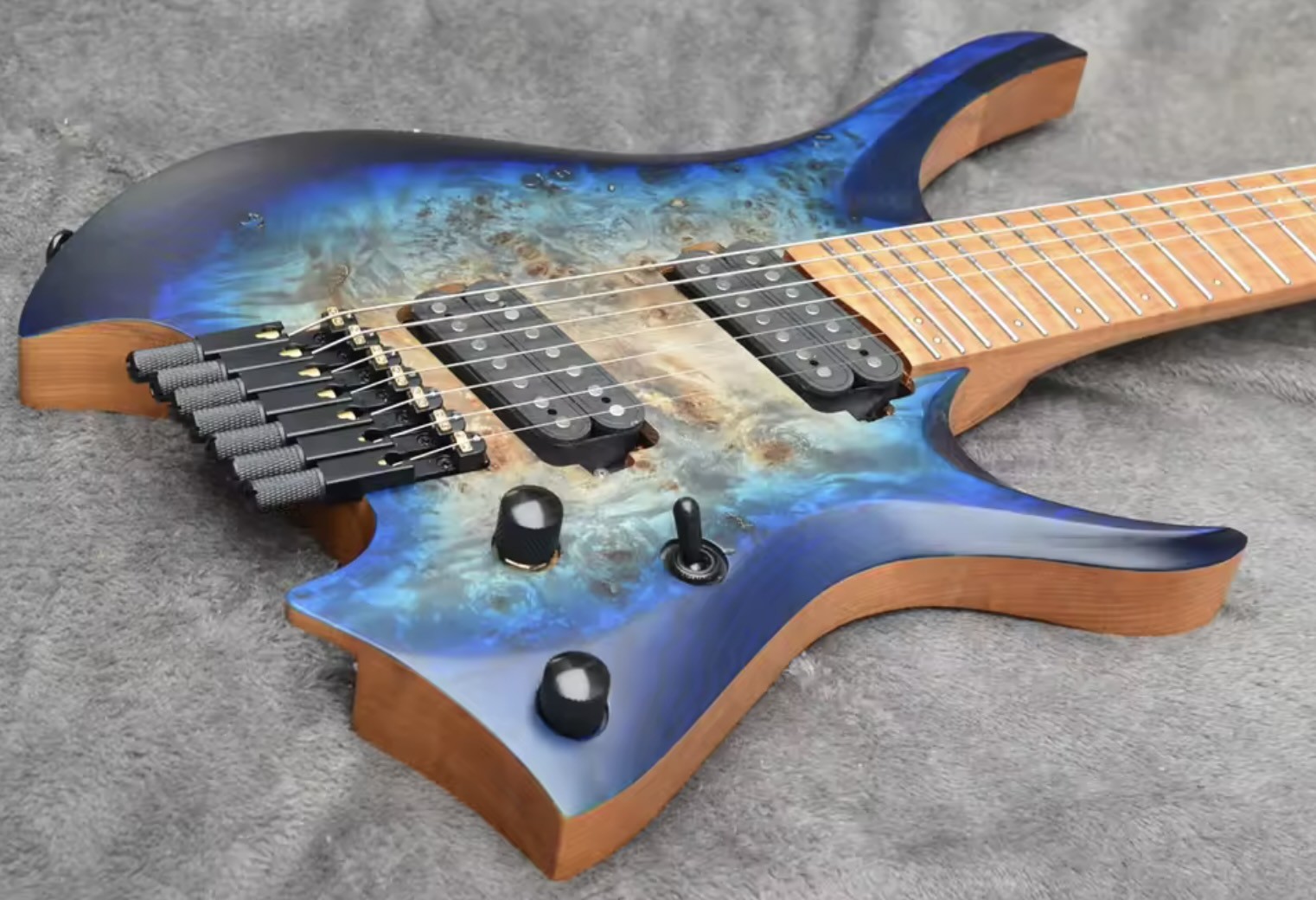 2025 Fanned Frets 7 Strings Headless Electric Guitar