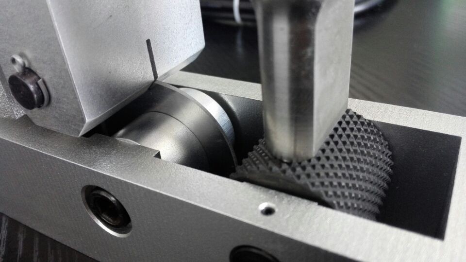 Mobile ultrasonic sealer and Cutting Machine for Polyester / Nylon Materials