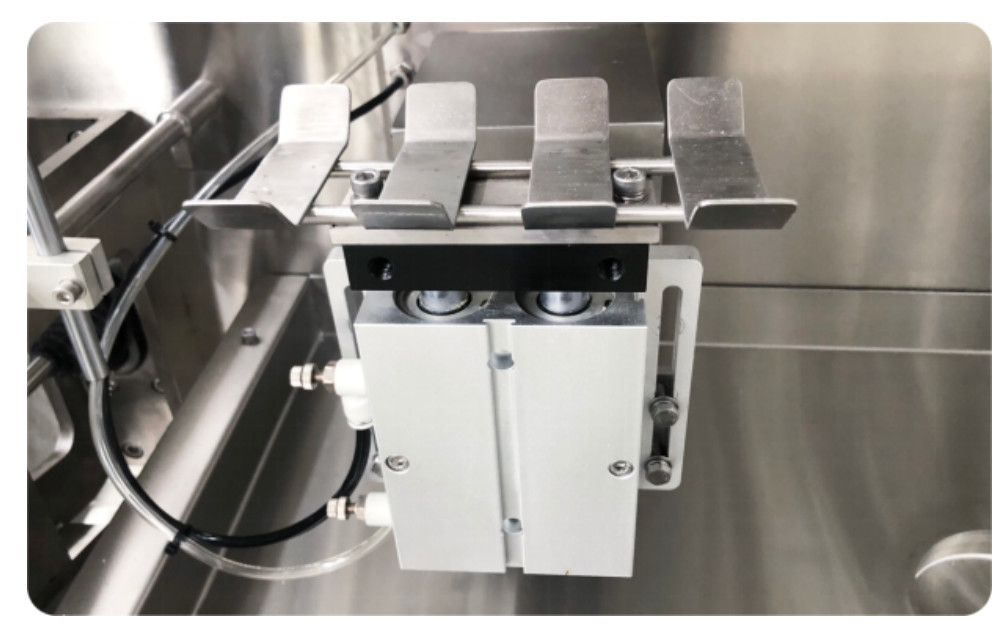 Agricultural Chemical DGD-280AJ Double Heasd Fully Automatic Horizontal Bagging Machine