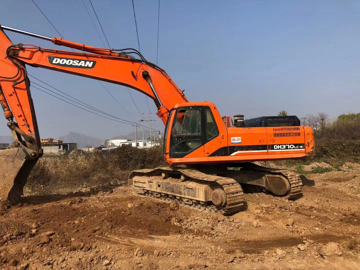 Original Doosan DH370-9 Heavy-Duty Second-Hand Excavator for Your Construction Needs