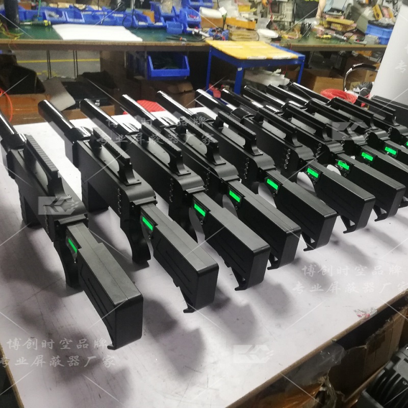 Gun style UAV control equipment 900m / 315m / 433M / 1.5g / 2.4G / 5.8G can customize UAV jammer according to demand