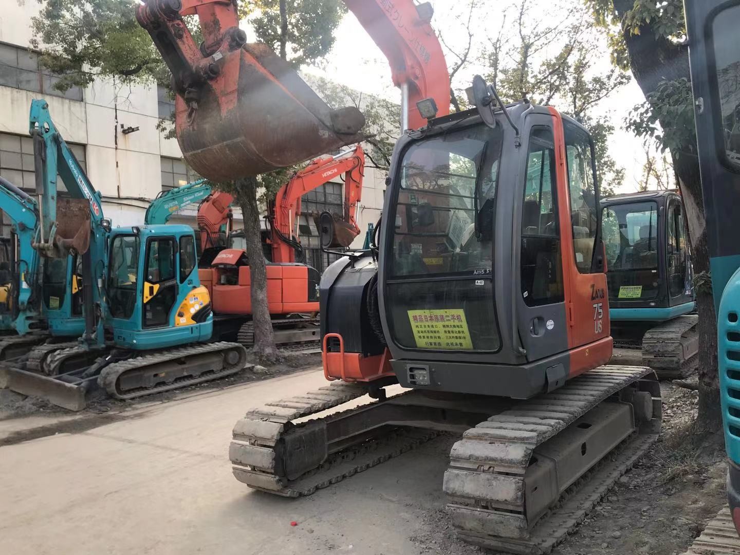 Japan Used Excavator ZX75US-3 Energy Efficient Hitachi Crawler Excavator