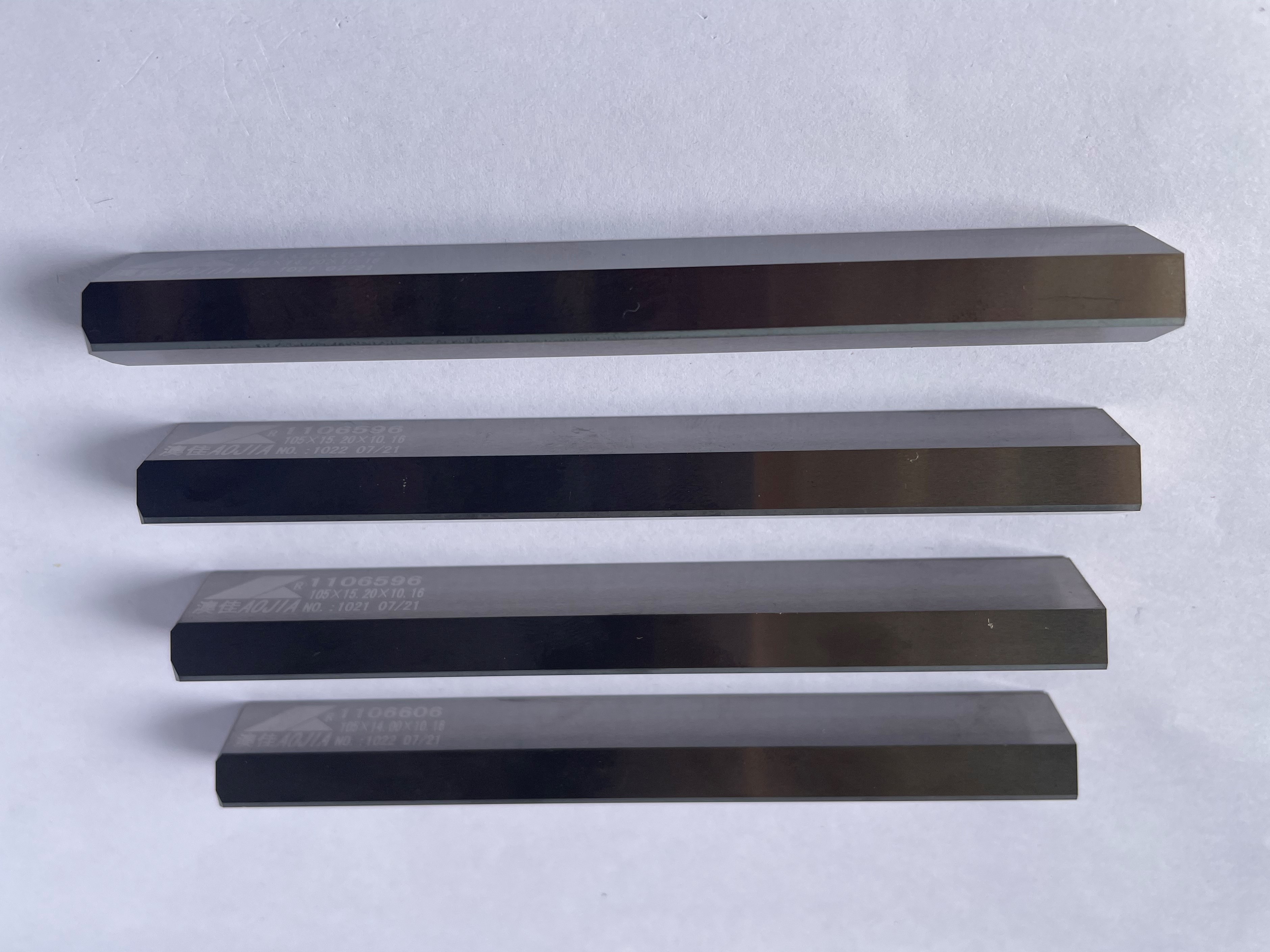 Three Faces Solid Carbide Cutting Tools 105×9.0×7.5 Wear Resistant