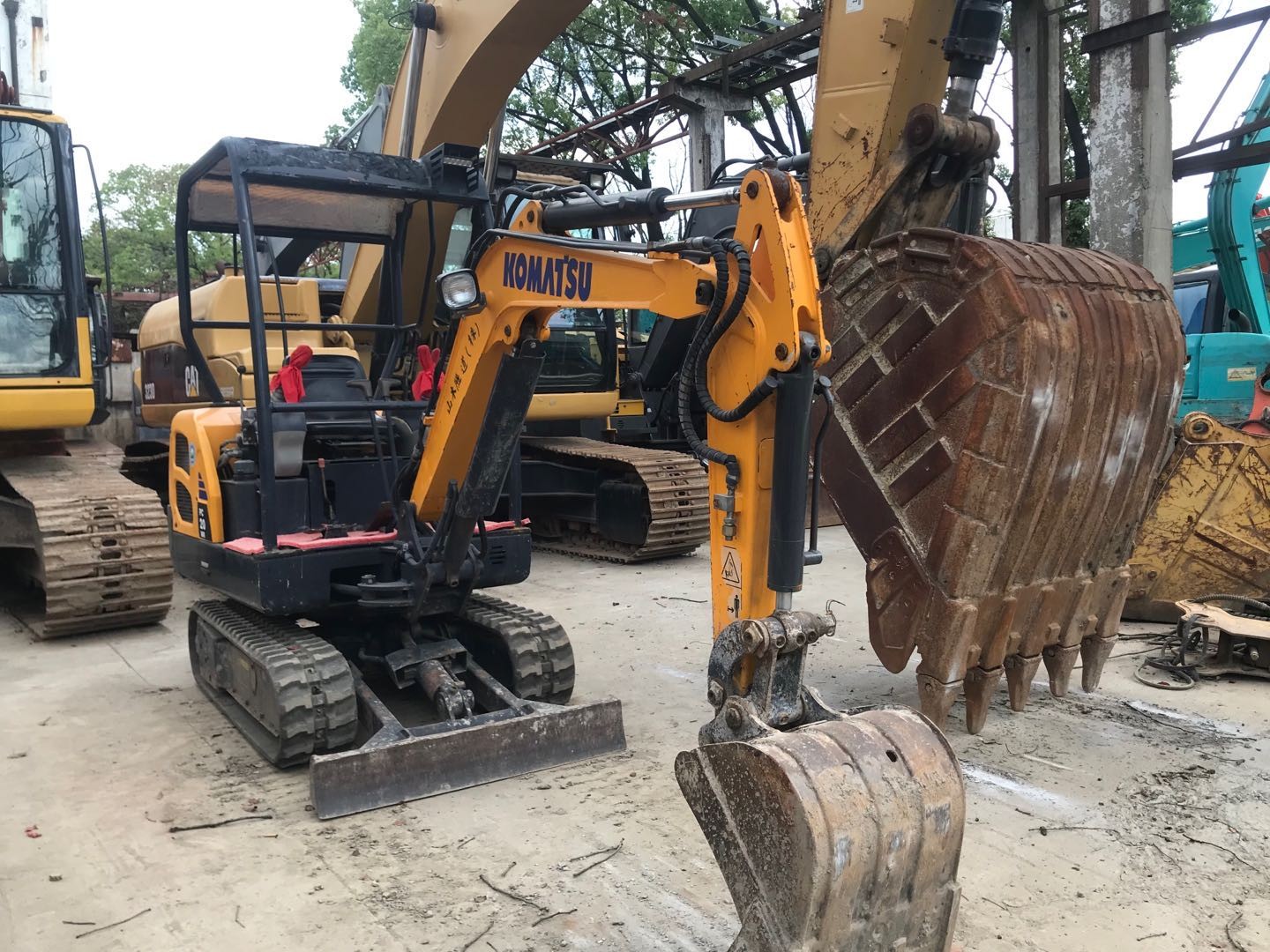 Japan Used Komatsu PC20MR-2 Excavator For Sale/Used Komatsu Mini Crawler Hydraulic Excavator In Excellent Condition