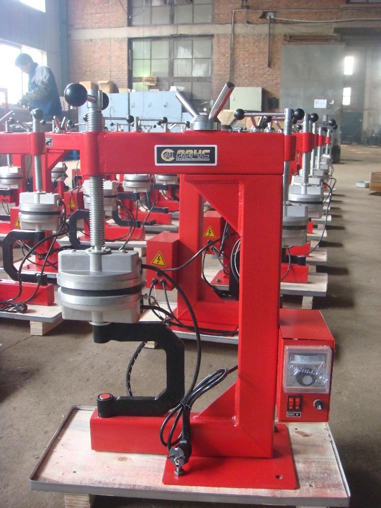 AA4C tyre vulcanizing machine AA-TR18