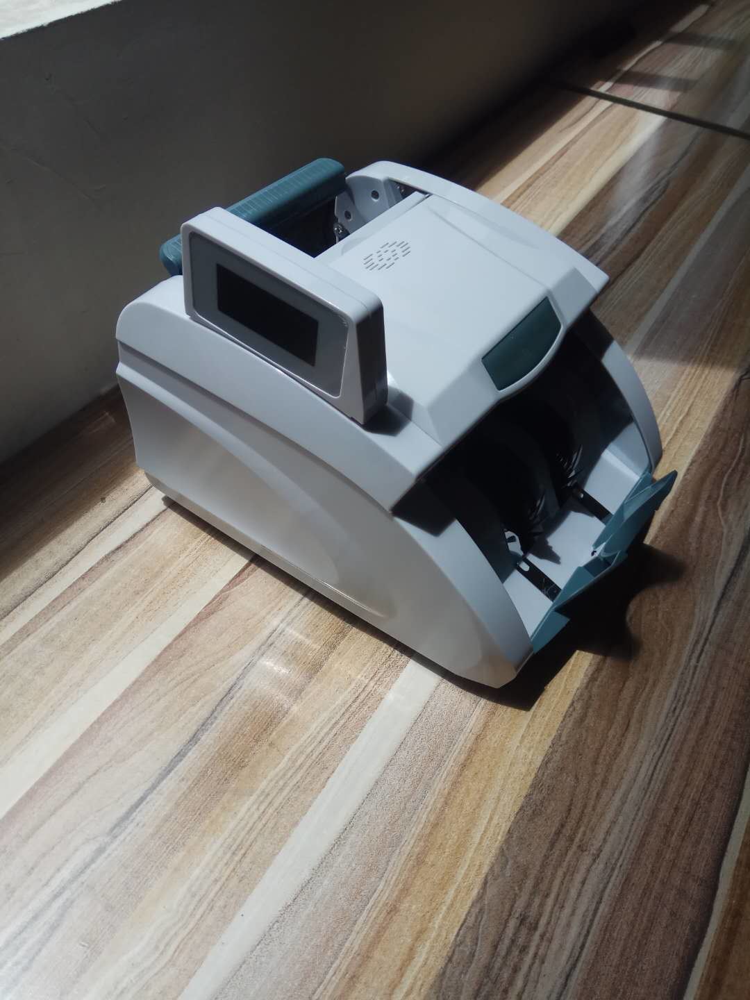 THB VALUE COUNTING MACHINE with UV IR MG Detection Heavy-duty Suitable for Bank Use