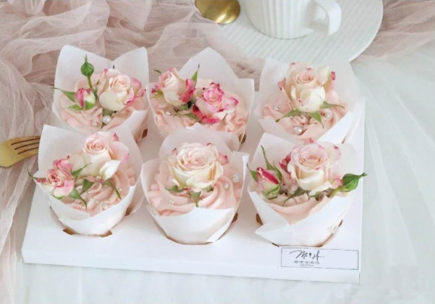 Wholesale mini party baking muffin cupcake disposable custom printed paper cake cups paper muffin liners