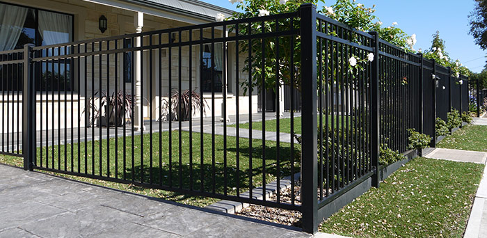 Crimped Spear Security Garrison Fencing Panels 2.1mx2.4m Rails 40mm 45mm Australia Standard Stain 80 microns powder