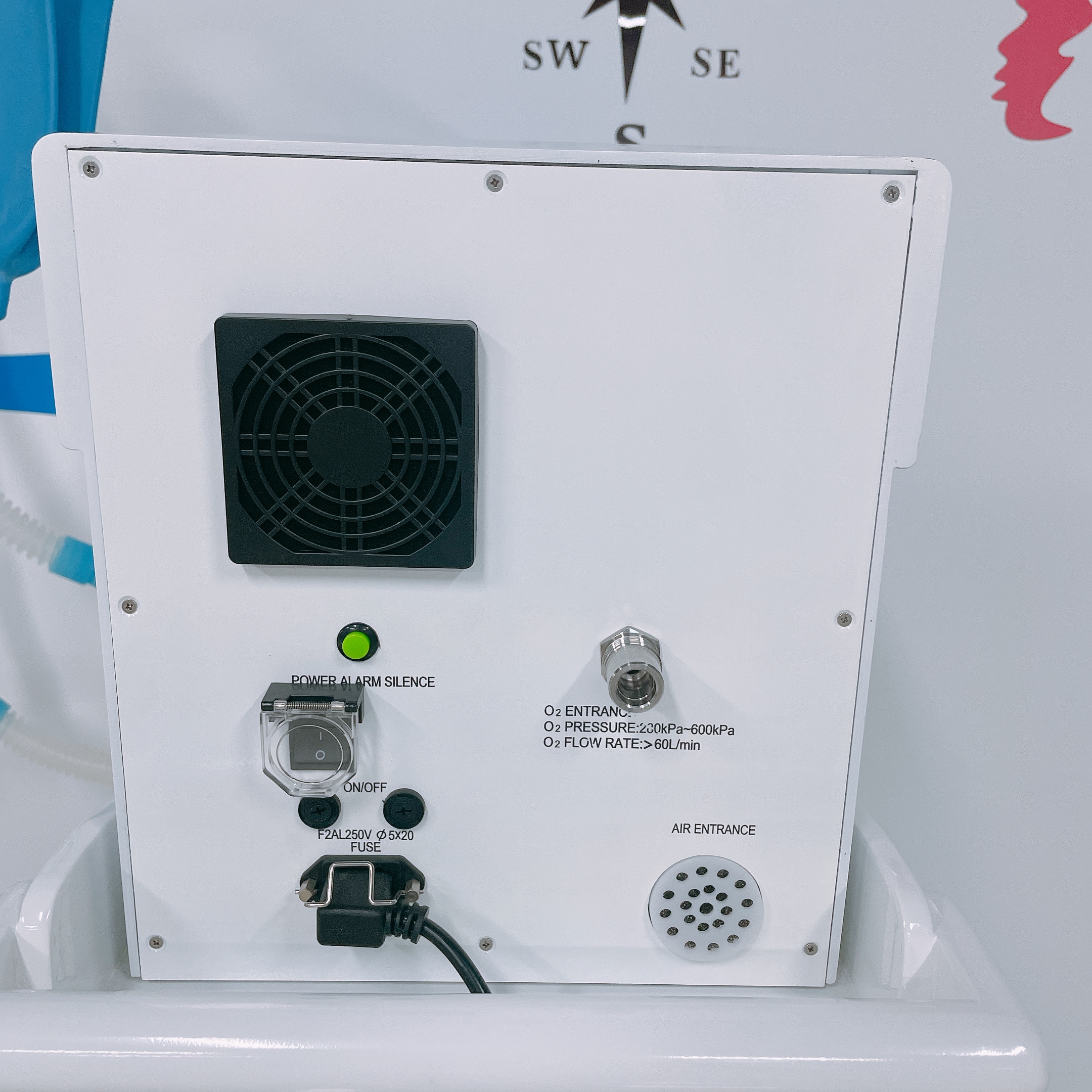 GB/T18830 Breathing Ventilator Machine For ICU Medical Surgical Operation