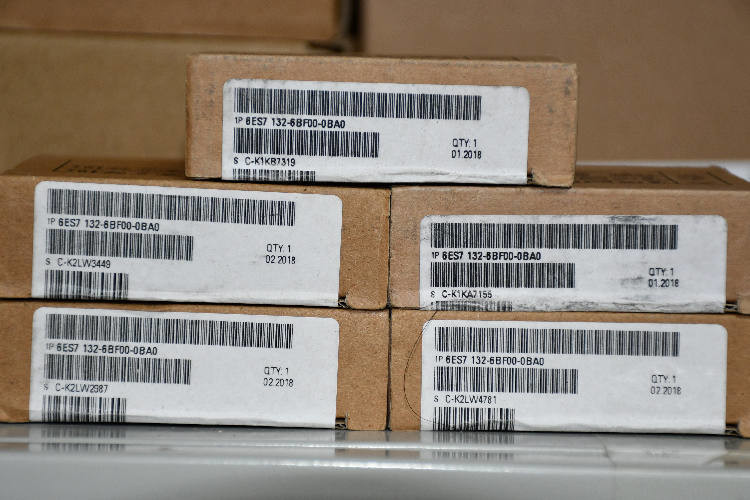 Siemens PLC I/O Module for use with SIMATIC ET 200S Series, 81 x 15 x 52 mm, Digital, 6ES7, 24 V dc, SIMATIC