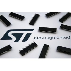 STMicroelectronics STM8AF5288TAY Ic Chip Identification Microcontroller Cerquad